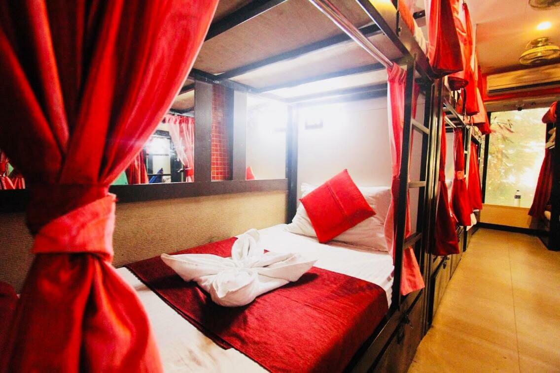 Town Hostel Mumbai - Ac Dormitory Exterior photo